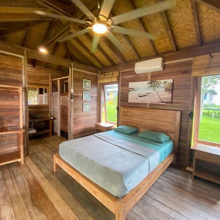Sonny Island Resort Cabanas Frente Al Mar Punta Bajo Rico Eksteriør billede