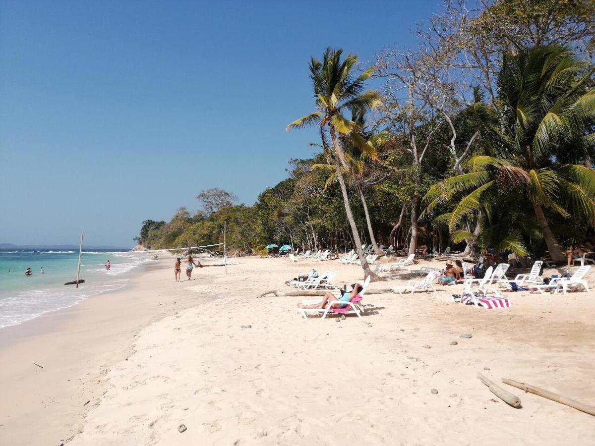 Sonny Island Resort Cabanas Frente Al Mar Punta Bajo Rico Eksteriør billede