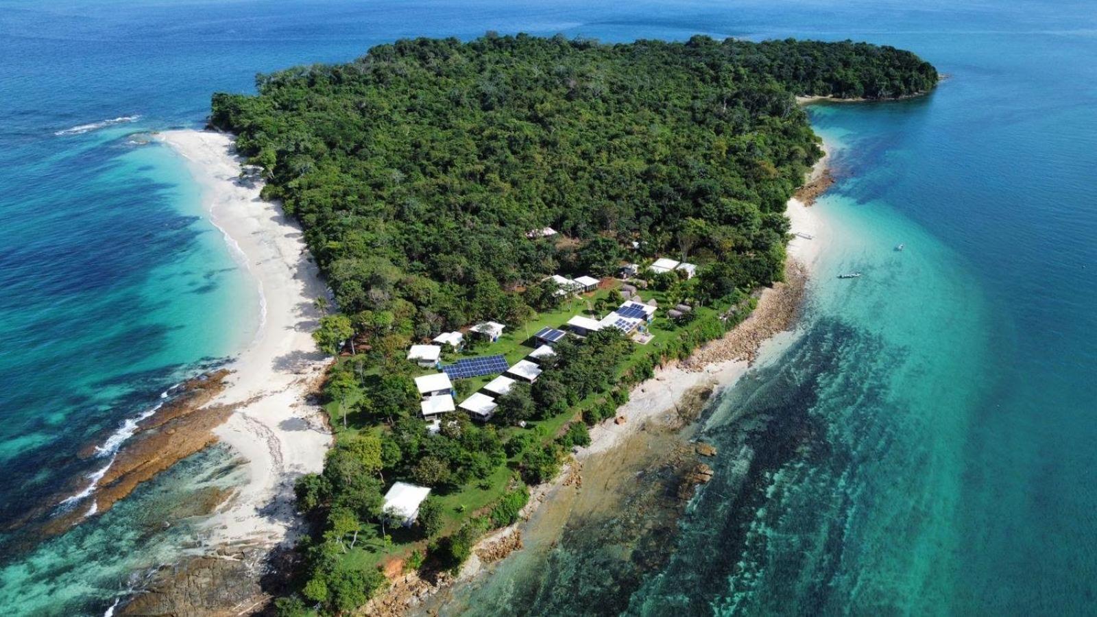 Sonny Island Resort Cabanas Frente Al Mar Punta Bajo Rico Eksteriør billede