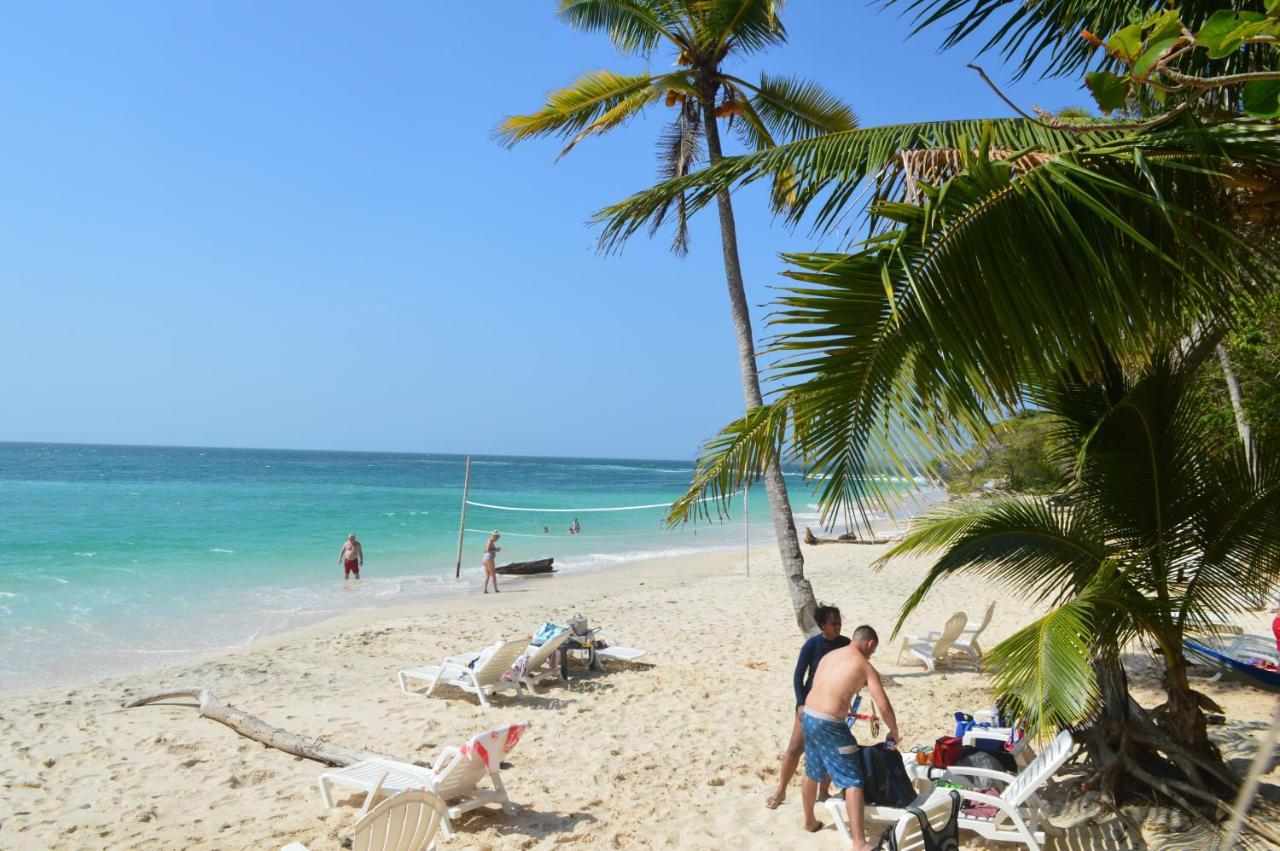 Sonny Island Resort Cabanas Frente Al Mar Punta Bajo Rico Eksteriør billede